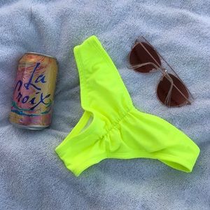 SUPER SALE XMAS 🎄🎁 Neon Yellow Cami Bottoms 🖤⚡️